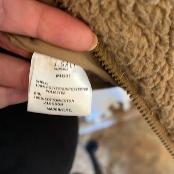 Brandy Melville / John Galt funnel neck teddy coat - Picture 7 of 7